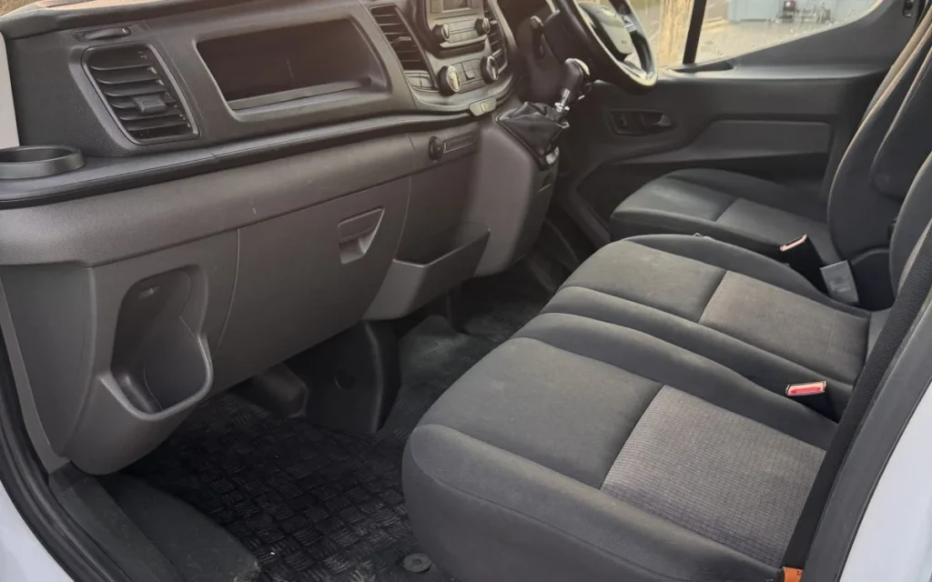 HK72NXW 2022 Ford Transit (1)