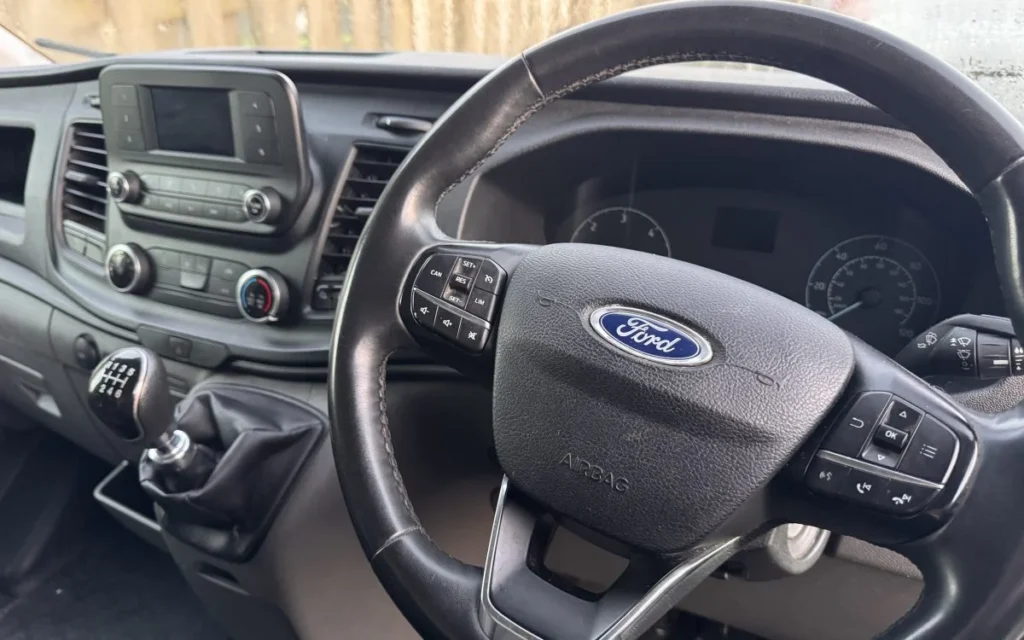 HK72NXW 2022 Ford Transit (2)